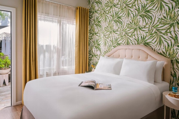 Hotel Beverly Terrace image 1